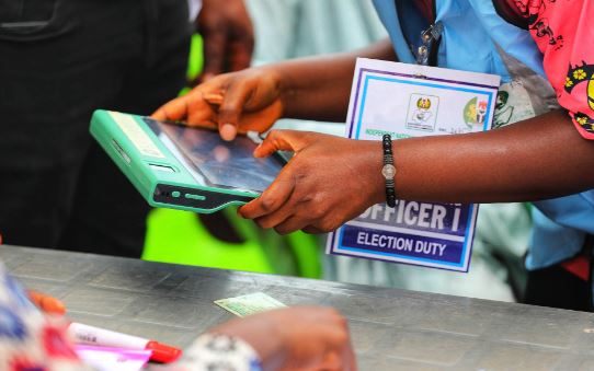 An INEC officer with the BVAS