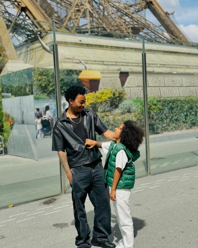 Singer Solidstar shares photos of him and his woman with their son holidaying in Paris