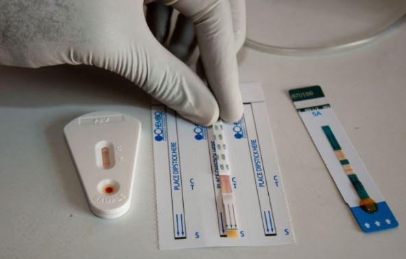 HIV-testing-kit